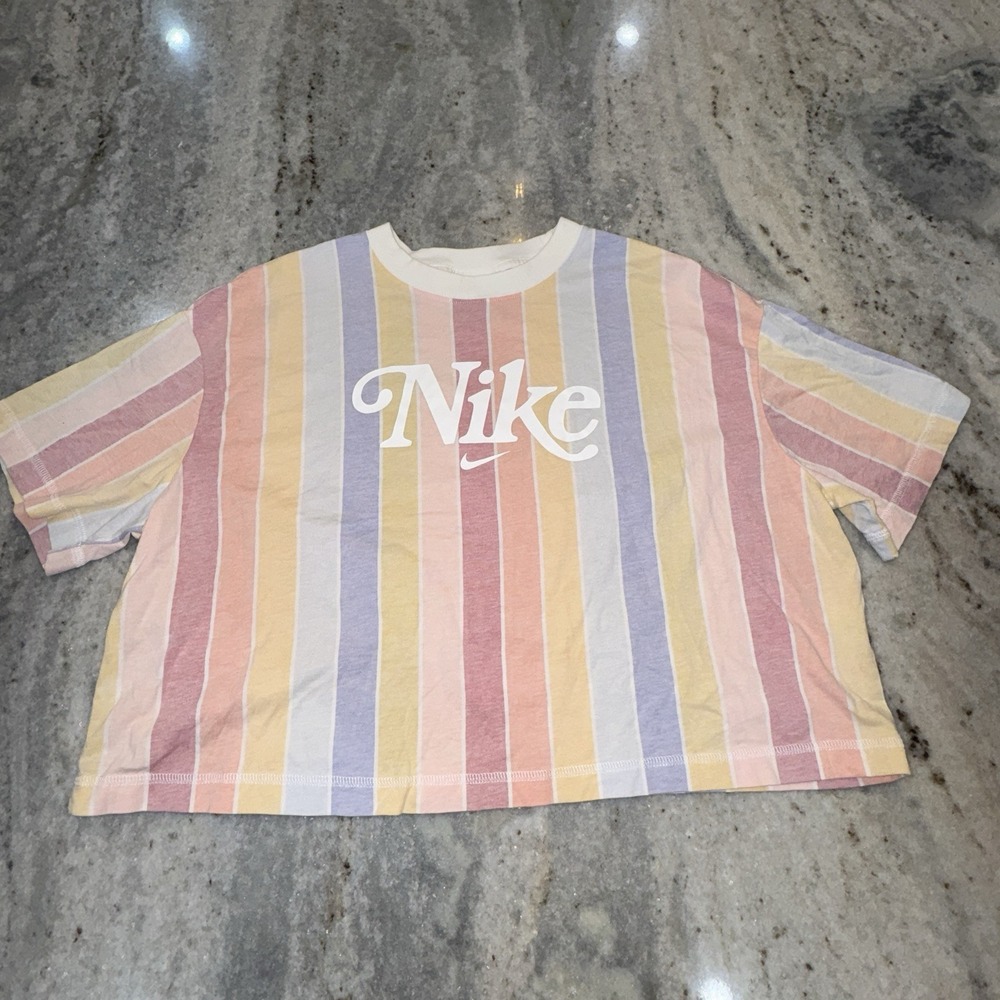 Nike Women's XL Colorful Striped Cropped T Shirt Rainbow Retro Work Out Festival